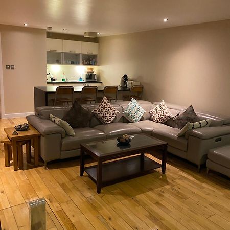 City Centre 2 Bedroom Apartment, Secure Parking. Glasgow Extérieur photo