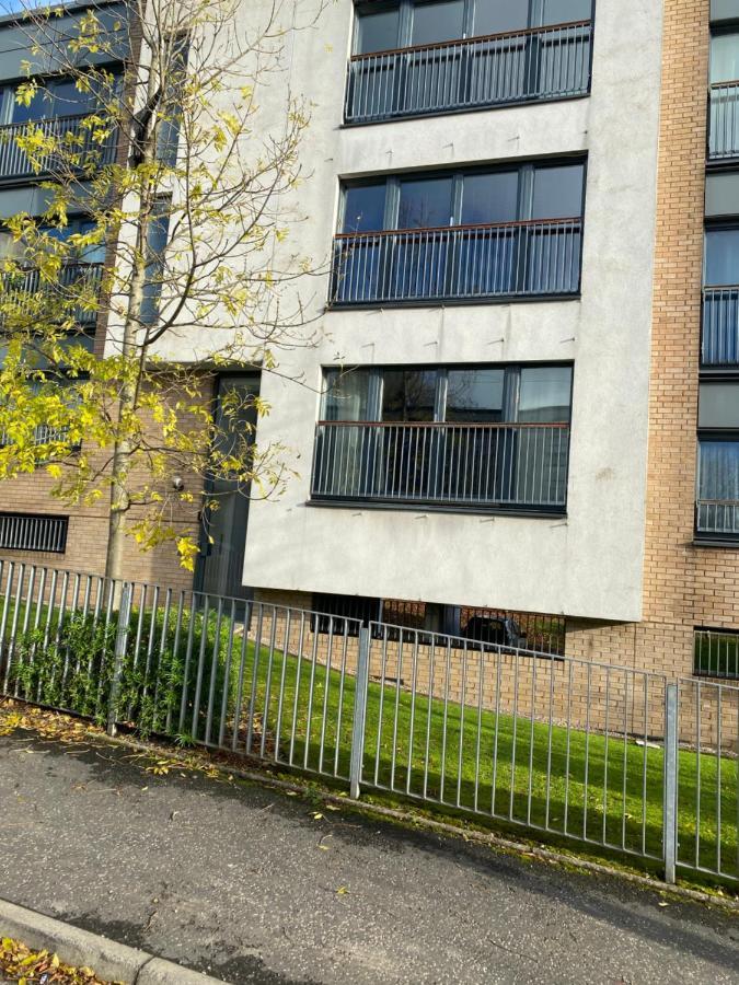 City Centre 2 Bedroom Apartment, Secure Parking. Glasgow Extérieur photo